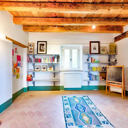 Near Senigallia 펜션 *